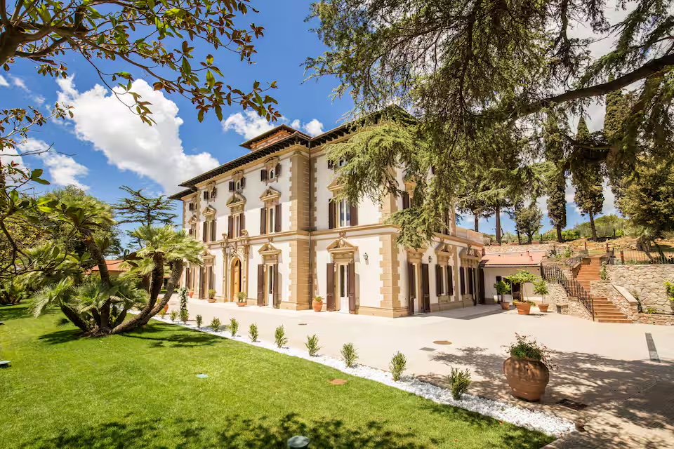 Villa Paola - the venue